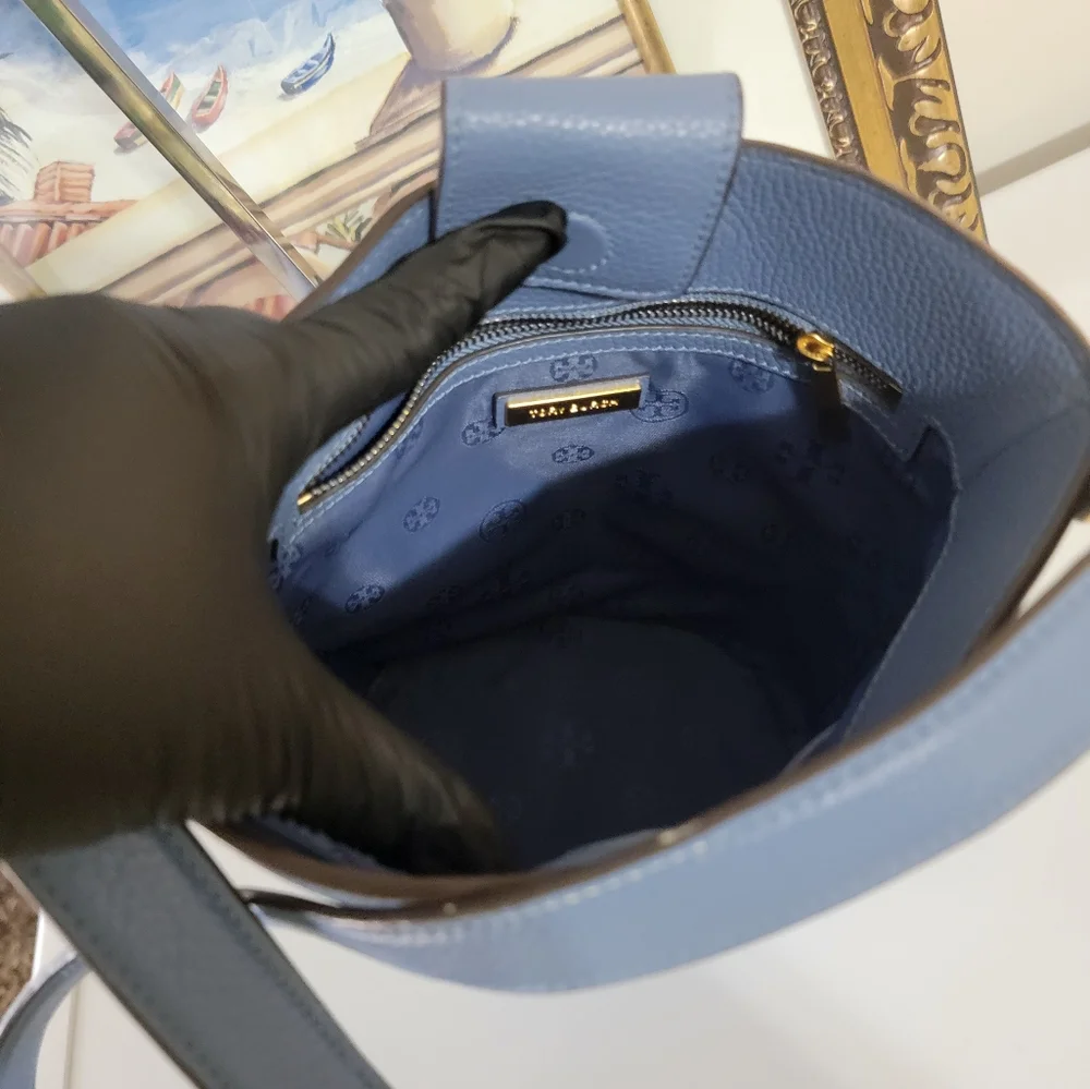 Tory Burch Blue Leather Bucket Bag